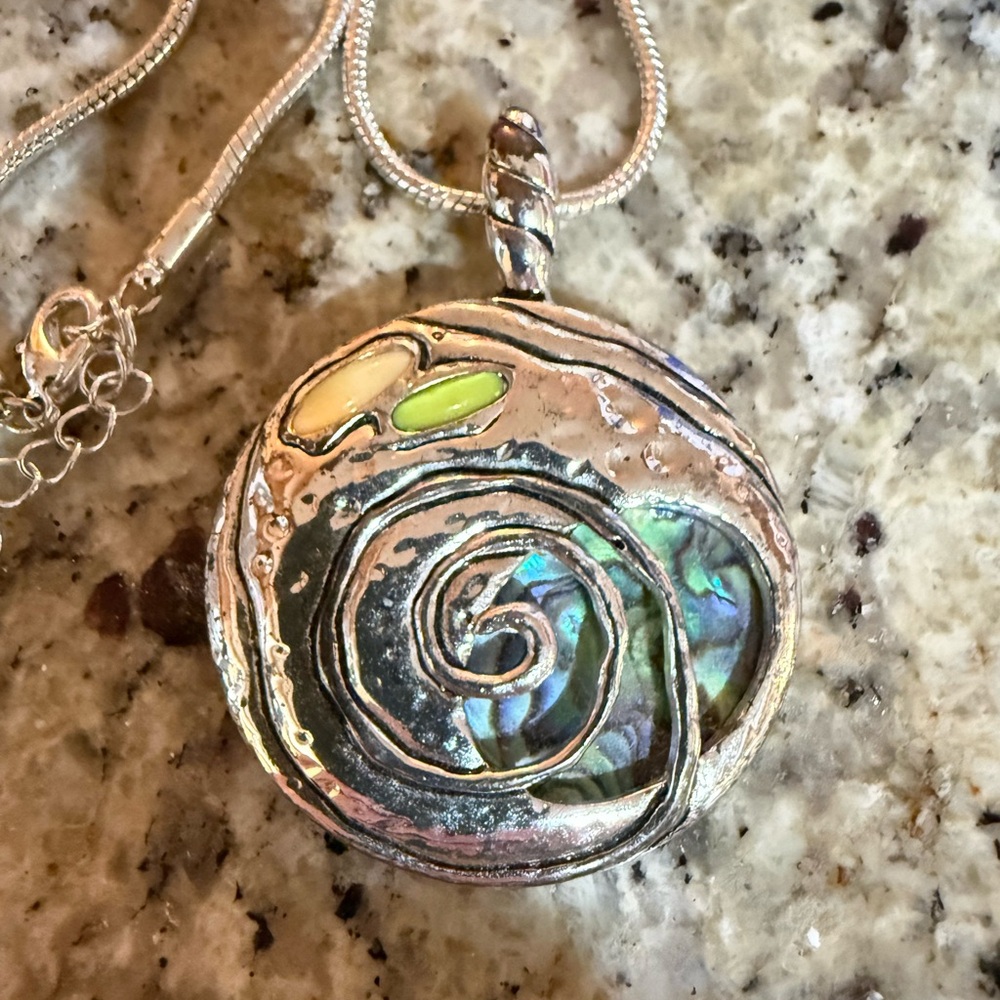 Vintage Silver Tone & Abalone Pendant Necklace